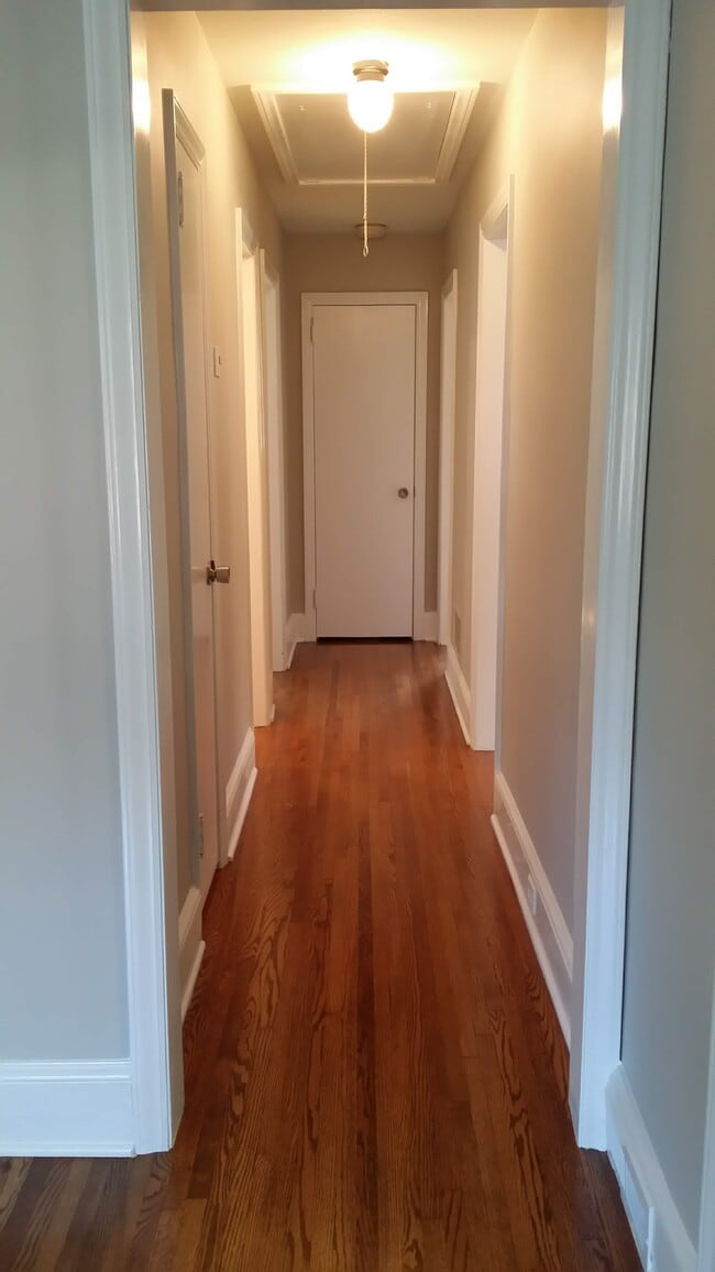 Photo - 1709 Merry Oaks Rd