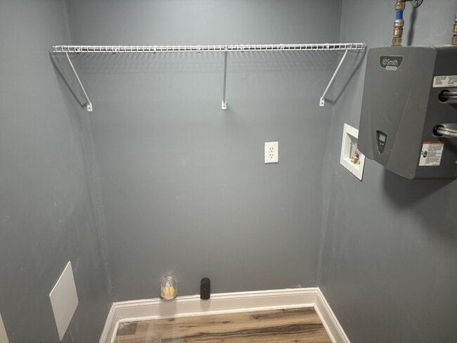 Photo - 222 Wood Dale Dr