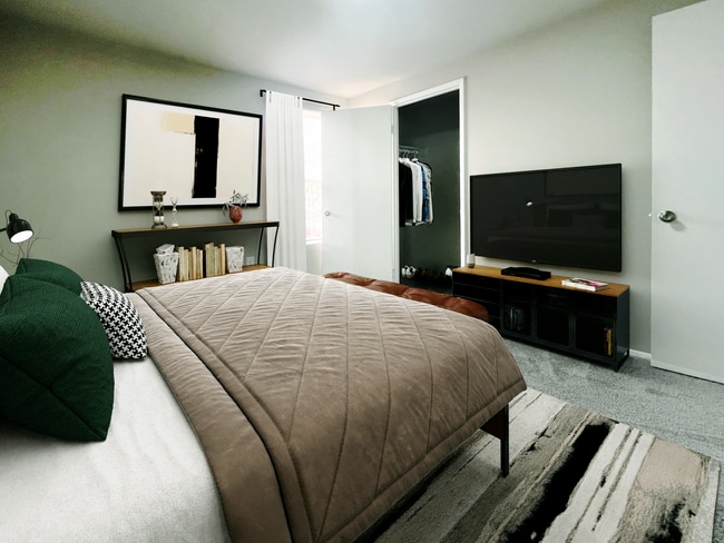 Bedroom Waters Edge
