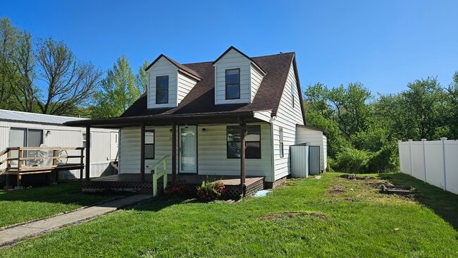 Garden Area beside home - 260 Nova St