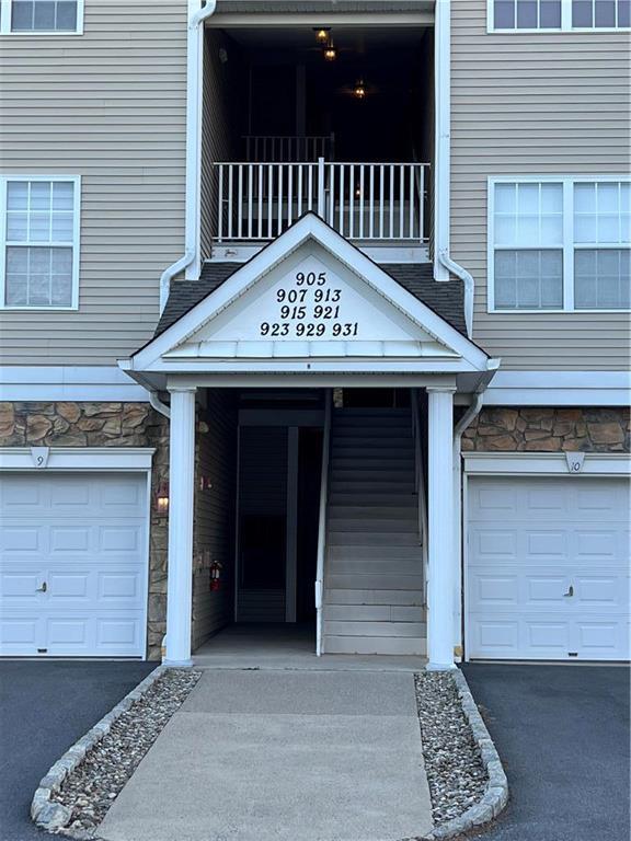 Photo - 913 Eden Terrace