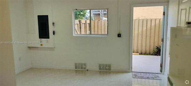 Building Photo - 14552 SW 158th Ct Rental