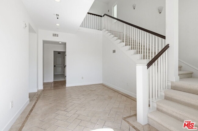 Photo - 13079 Bluff Creek Dr