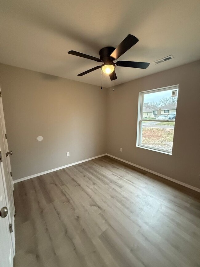 Photo - 1420 W Scott St Unit A