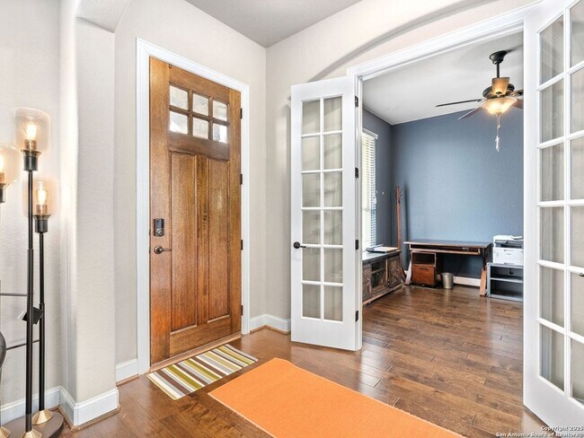 Photo - 1714 Kosmas Dr