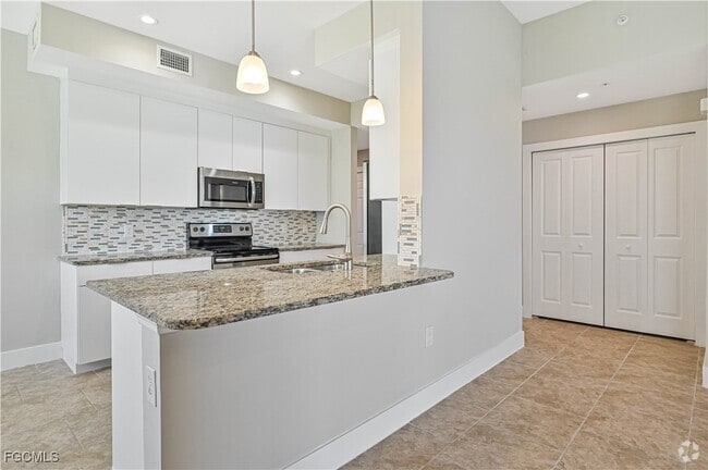 Building Photo - 18238 Creekside Preserve Loop Unit 102 Rental