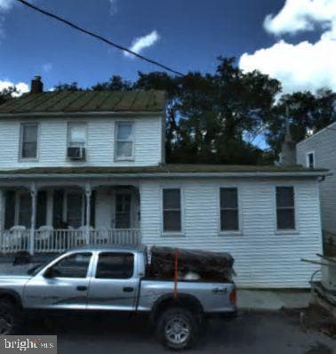 Photo - 2 W Pall Mall St Apartment Unit 2