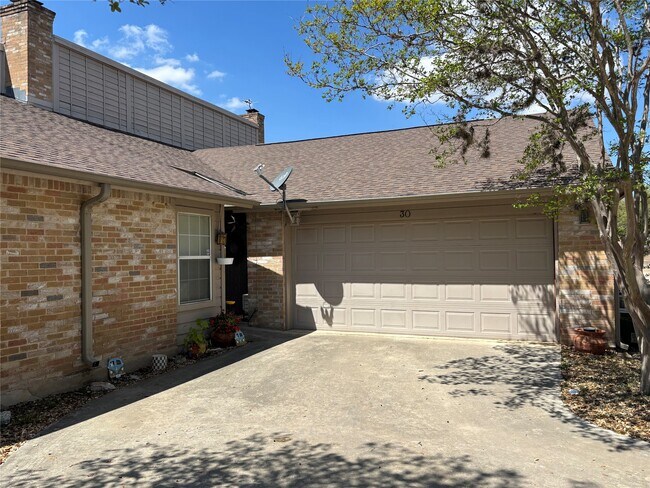 Photo - 30 Oak Villa Rd