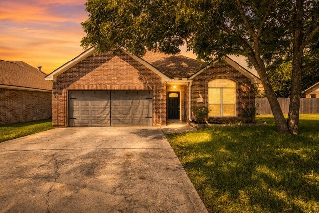 Building Photo - 13198 Lazy Ln