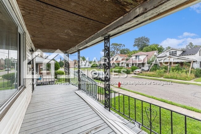 Photo - 15457 Cloverlawn Ave