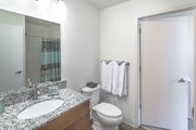 1 BR, 1 BA - 750 SF