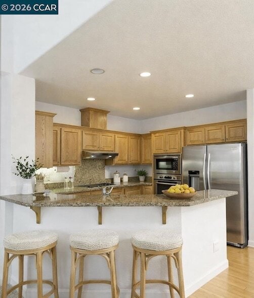 Photo - 350 Caroni St