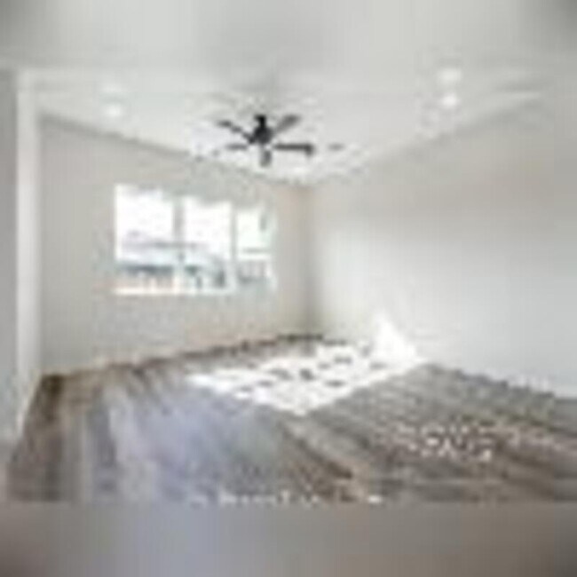 Photo - 1861 Zeta Way