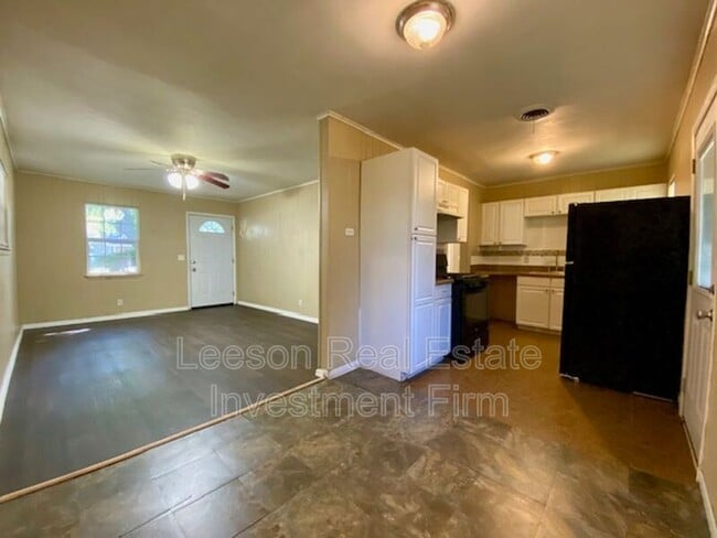 Photo - 9434 Woodcrest Dr