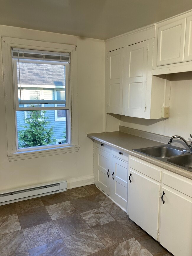 Photo - 600 Broad St Unit 2