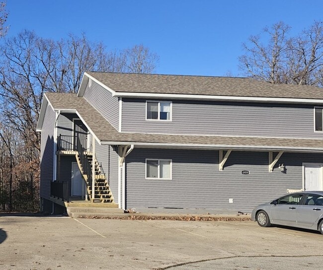 Photo - Renovated 2 Bedroom Apartment in Lake Ozark Unit 4959 Horseshoe Bend Pkwy 1B