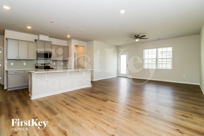 Photo - 148 Olive Tea Ln