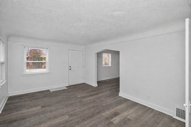 Photo - 19162 Conley St