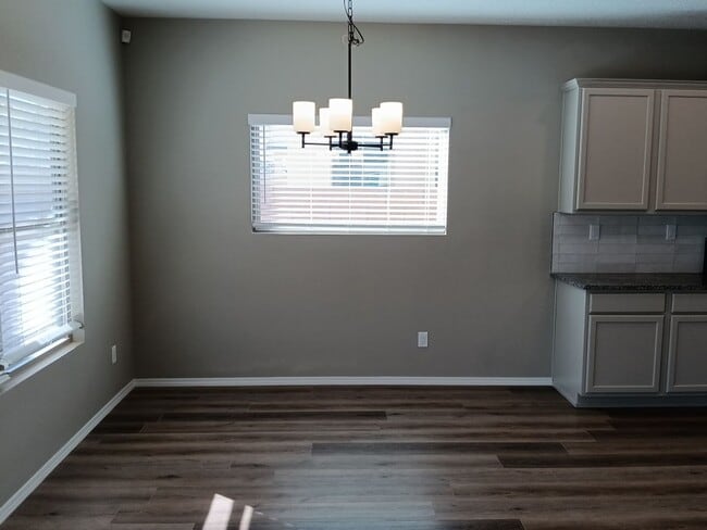 Photo - 3 Bedroom, 2.5 Bathroom Home! Schedule a Showing Today!