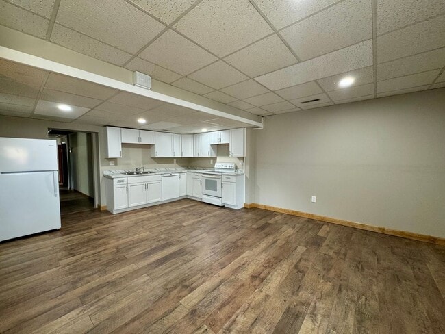 Photo - Recently remodeled 3-bedroom, 1.5 bath in the brewery district area