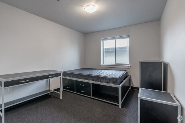 3BR, 2BA - 1,081SF - Bedroom