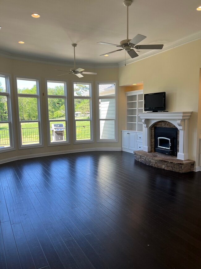 Photo - 8365 Wallace Wood Rd