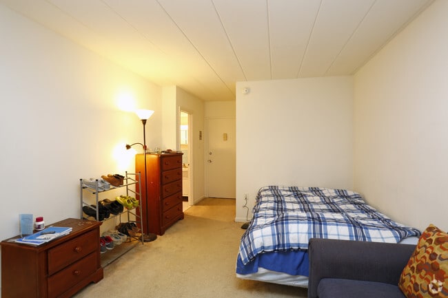 Photo - Parkway Plaza