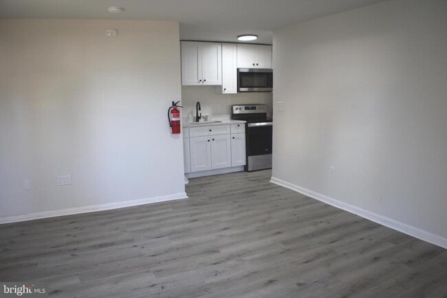 Photo - 7330 Sycamore Ave