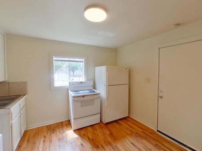 Photo - 3632 E 31st St S