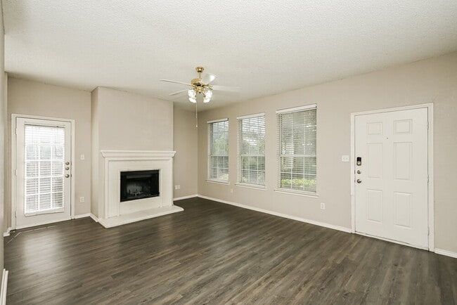 Photo - 6821 Prairie Hill Rd N