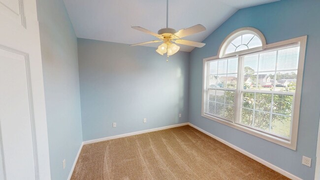 Photo - 4 Bedrooms in Established Hope Mills Commu...