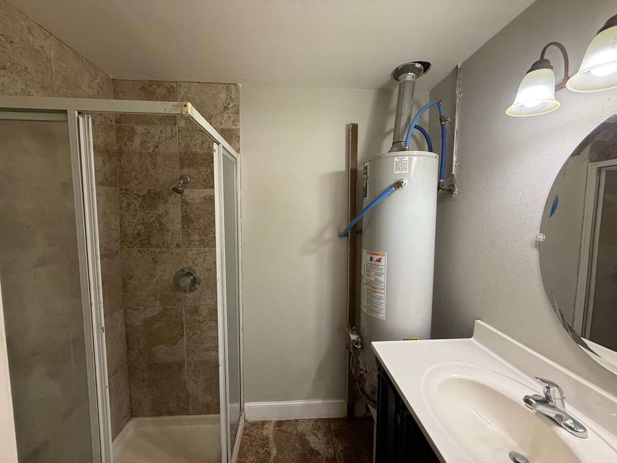 Photo - 2607 43rd St Unit 2607 43rd Rear