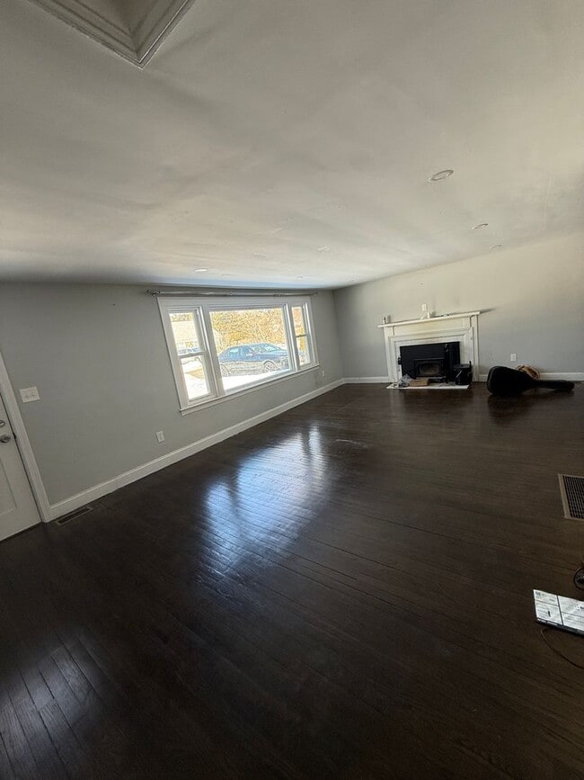 Photo - Lovely 3 bedroom, 1 bath ranch style home.