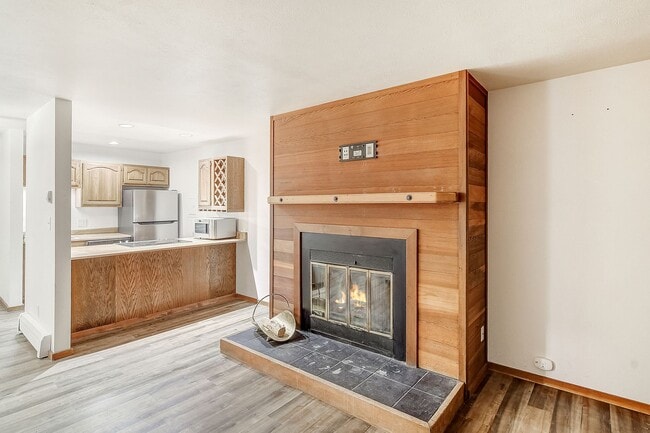 Photo - Wilderness One Bedroom Available 7/7!  Close to hiking trails and great amenities.  Amazing SUN!
