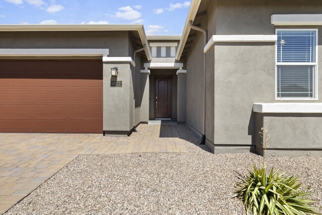 Photo - 6822 Claret Dr