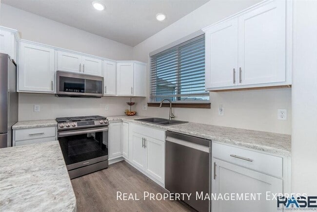 Photo - 5316 S Eastwind Ave