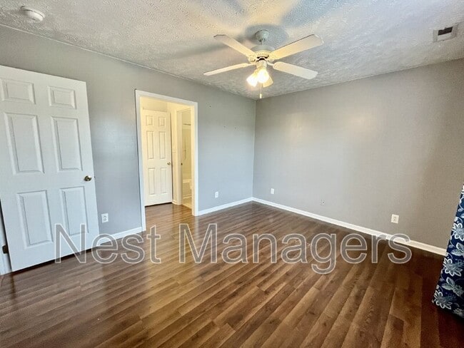 123 Howell Pl