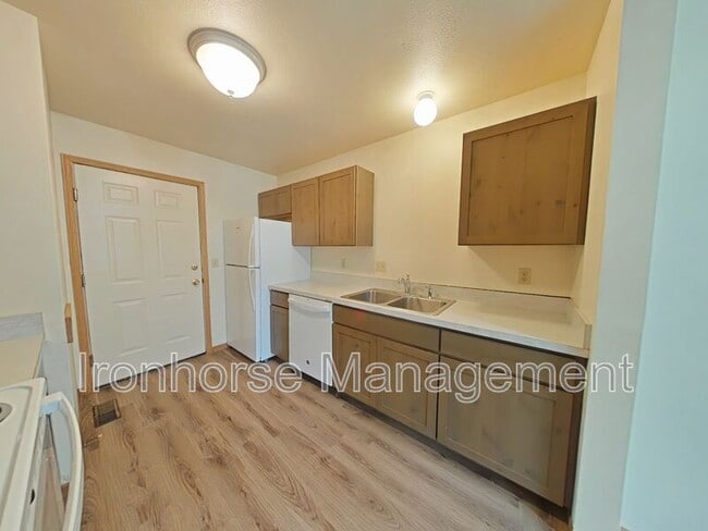 Photo - 2431 Wheeler Dr Unidad A