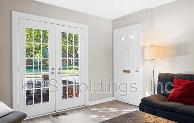 2515 S Walter Reed Dr Unit C