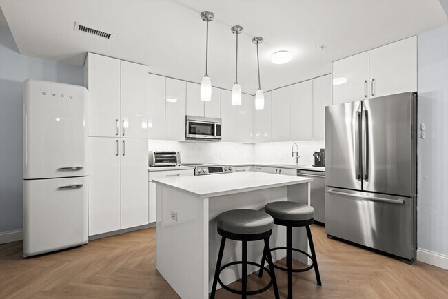 Photo - 771 Harrison Ave Unidad 206 Rental