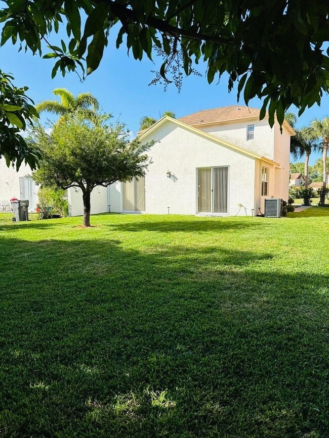 5780 Azalea Cir