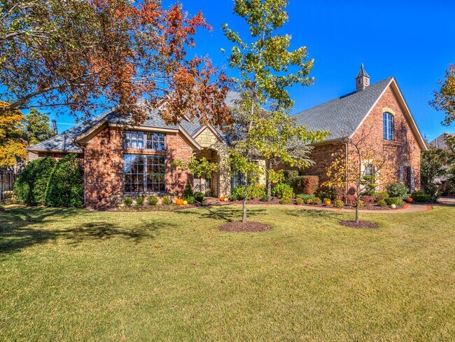 Photo - Stunning Luxury Home in East Edmond with a Pool/Jacuzzi + Woody Creek Addition + Theater Room+/5 ...