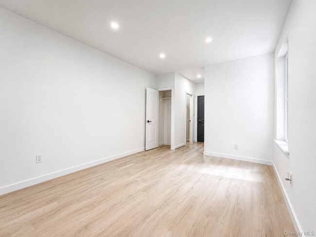 Photo - 69-46 64th St Unit 1R