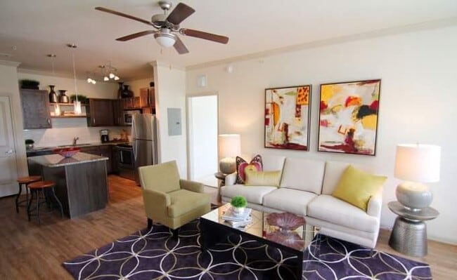 Building Photo - 1 bedroom in Houston TX 77094 Unit 1292 Rental