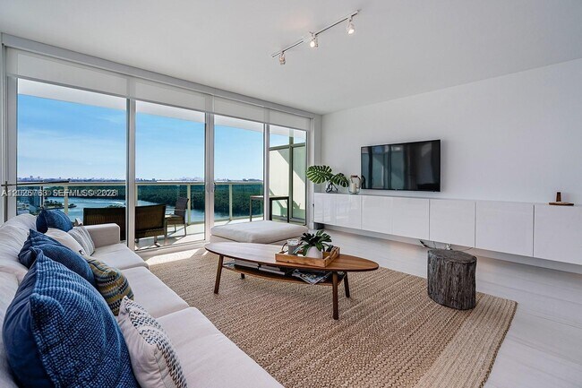 Photo - 400 Sunny Isles Blvd Unidad 1804