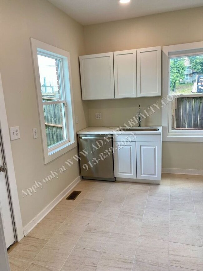 Photo - Remodeled 3 Bed 1.5 Bath Home in Kansas Ci...