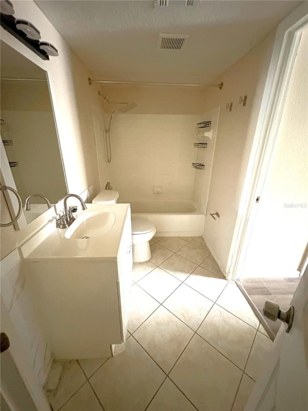 Photo - 1940 Lake Atriums Cir