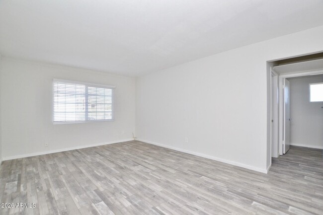 Photo - 44 E Roanoke Ave Unit Apt 8