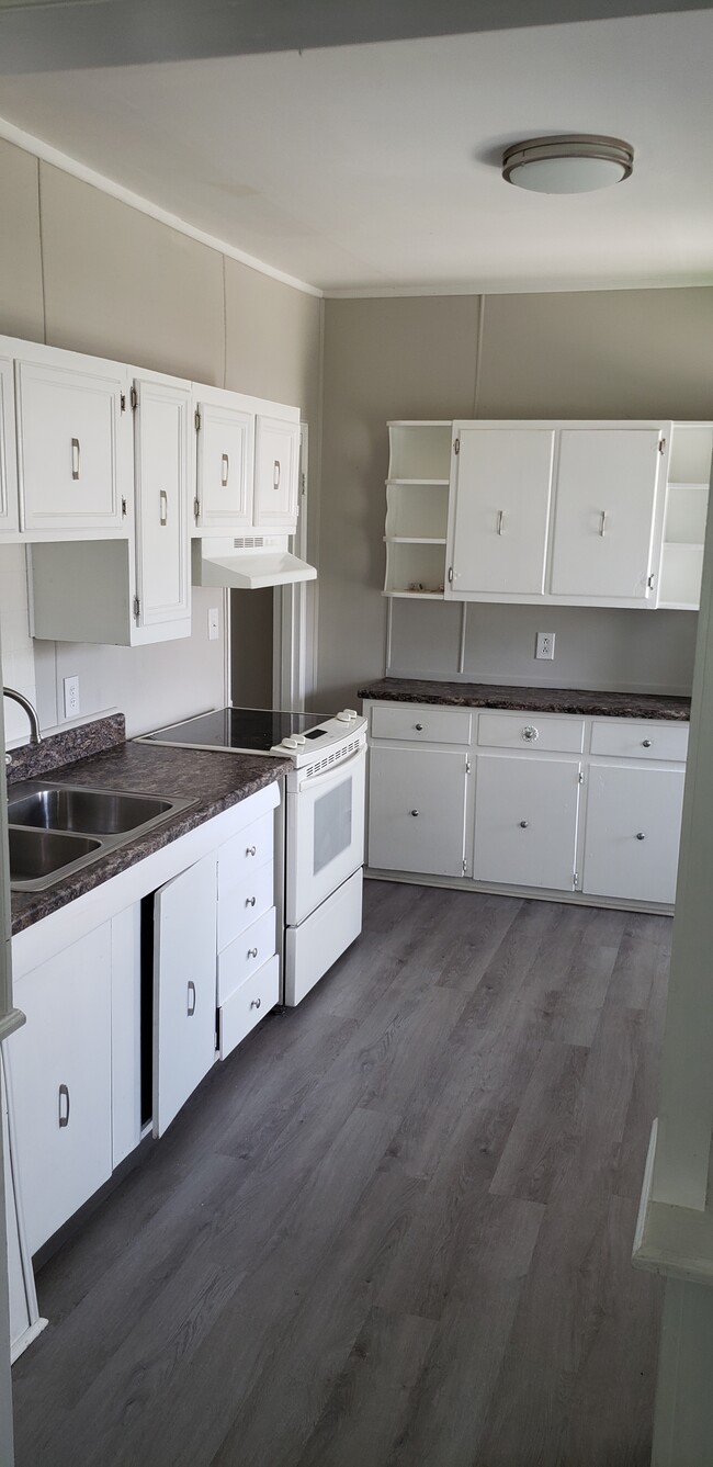 Photo - 1308 Cypress St