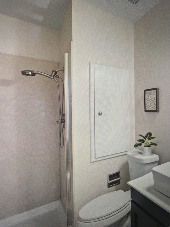 Photo - 1359 Phelps Ave Unidad 8A